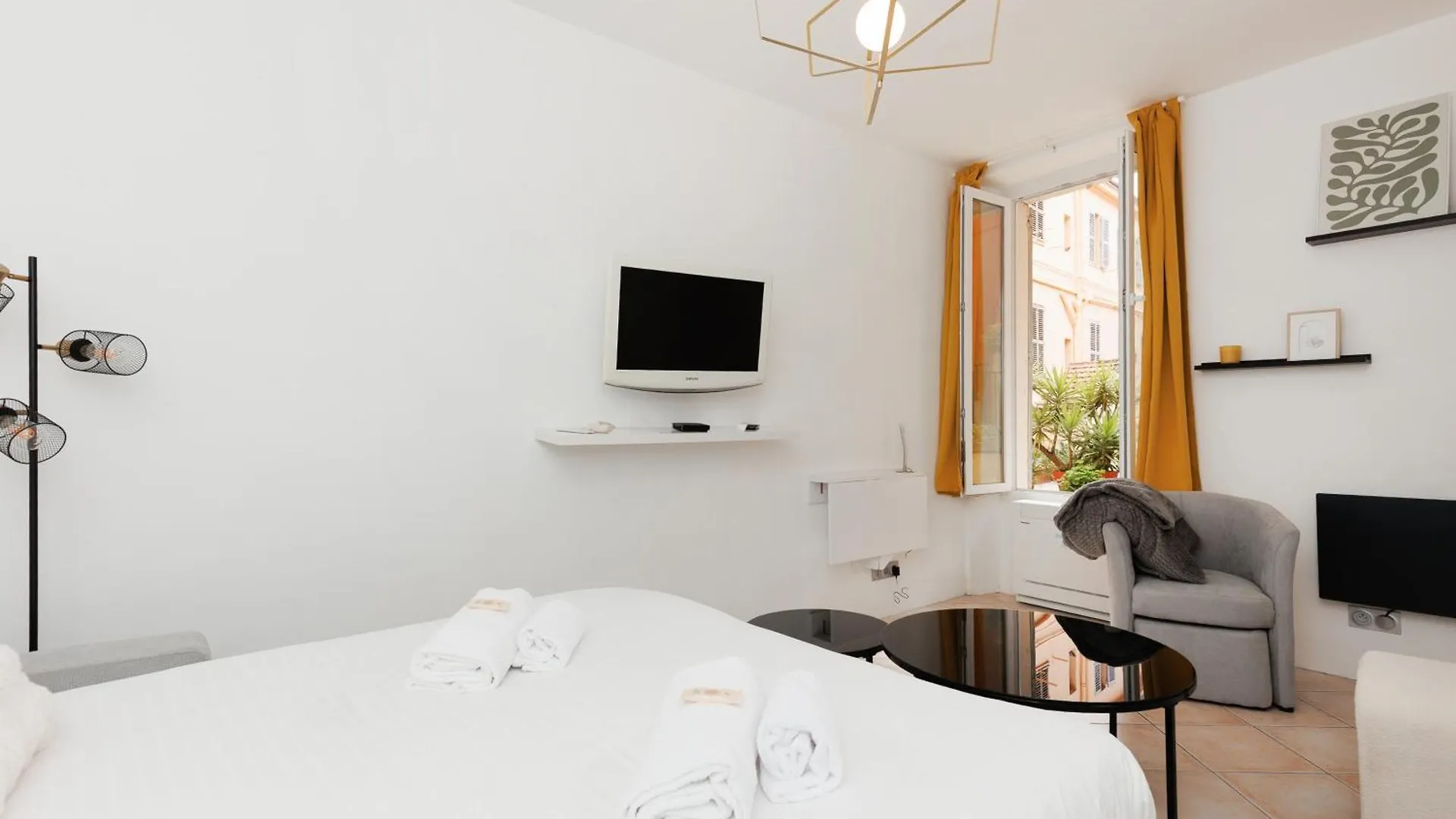 Immogroom - Charmant Logement A 2 Pas Du Port 칸느 아파트